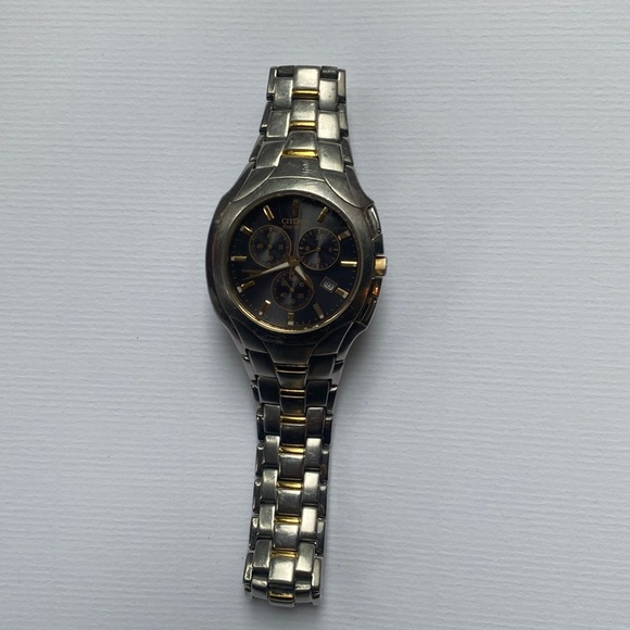 Citizen Eco Drive Corso - Picture 1 of 3